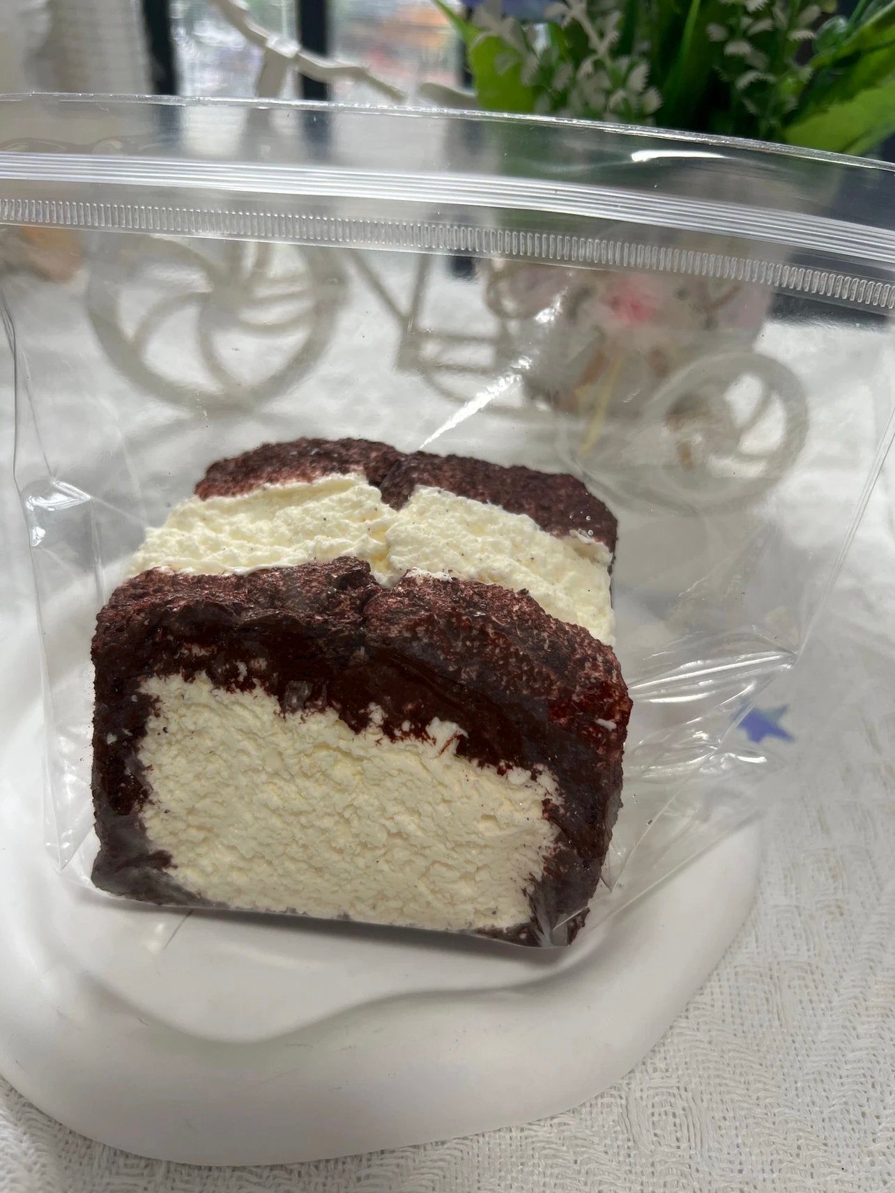 3 Layers Black & White Toast
